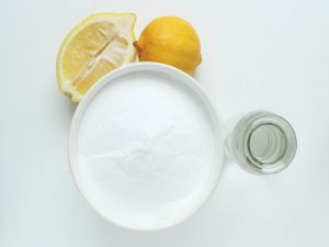 What is the Ratio of Baking Soda to Vinegar to Clean a Drain