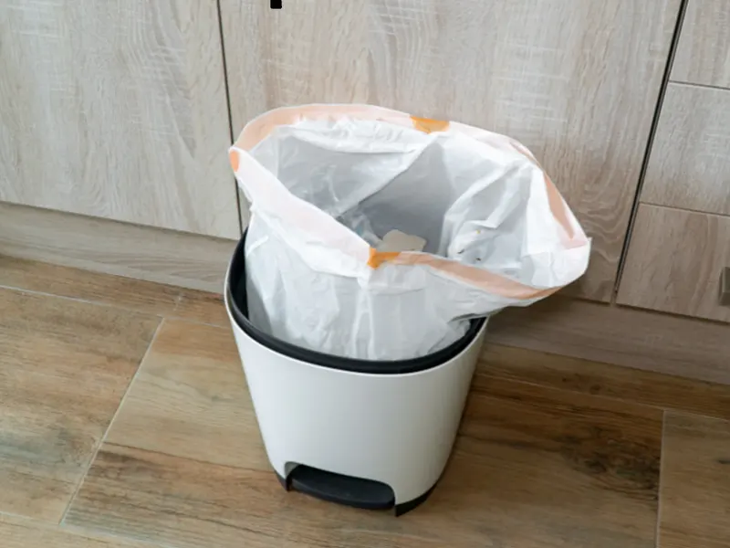 How To Prevent The Garbage Bag Falling Into The Bin