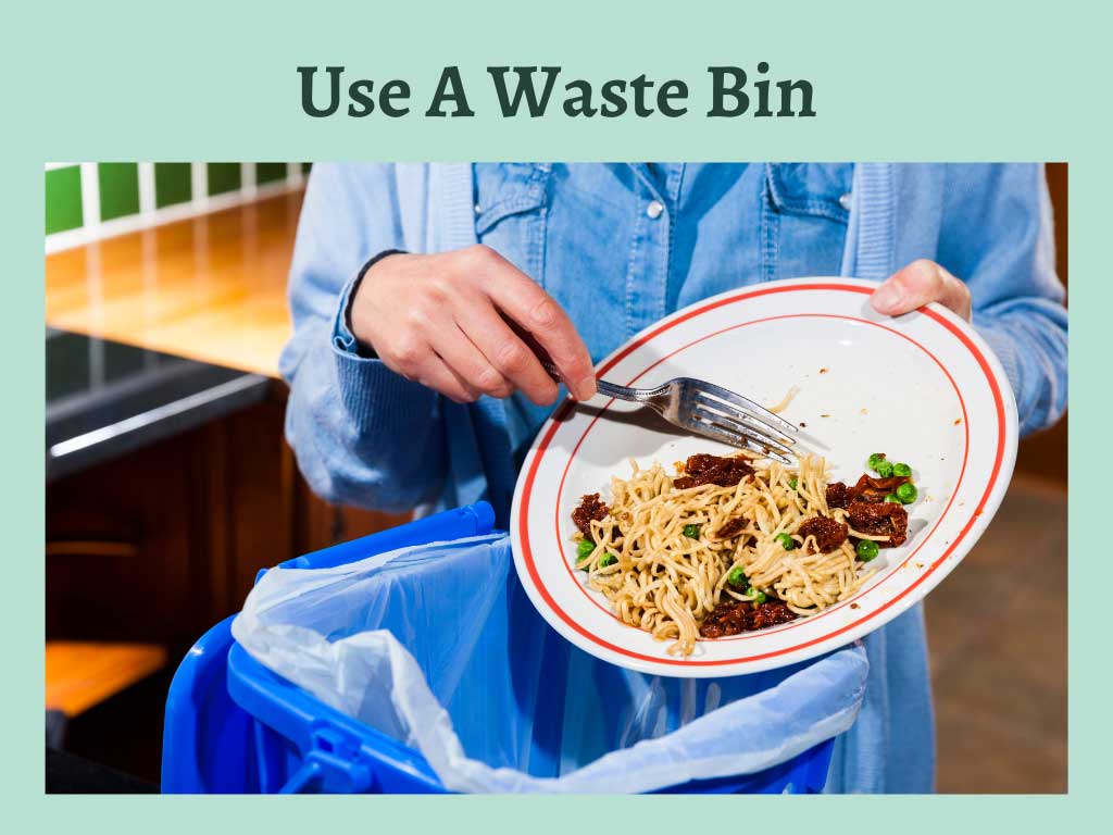 Oily food residues can be thrown into a waste bin.