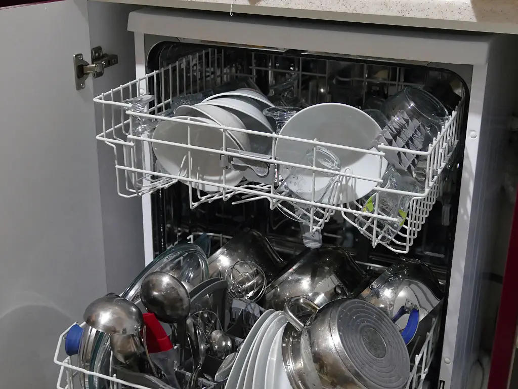 can stainless steel go in the dishwasher